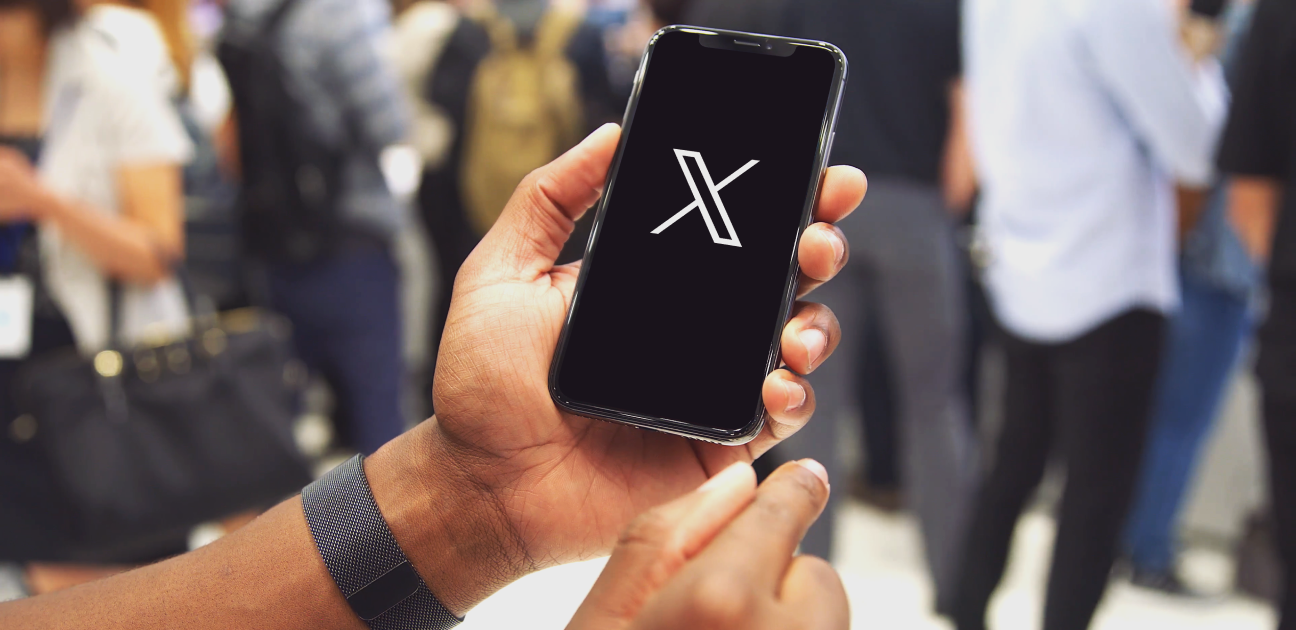 Elon Musk’s X testing game streaming, live shopping features