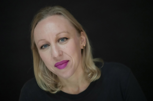 Headshot of Professor Davida Hartman