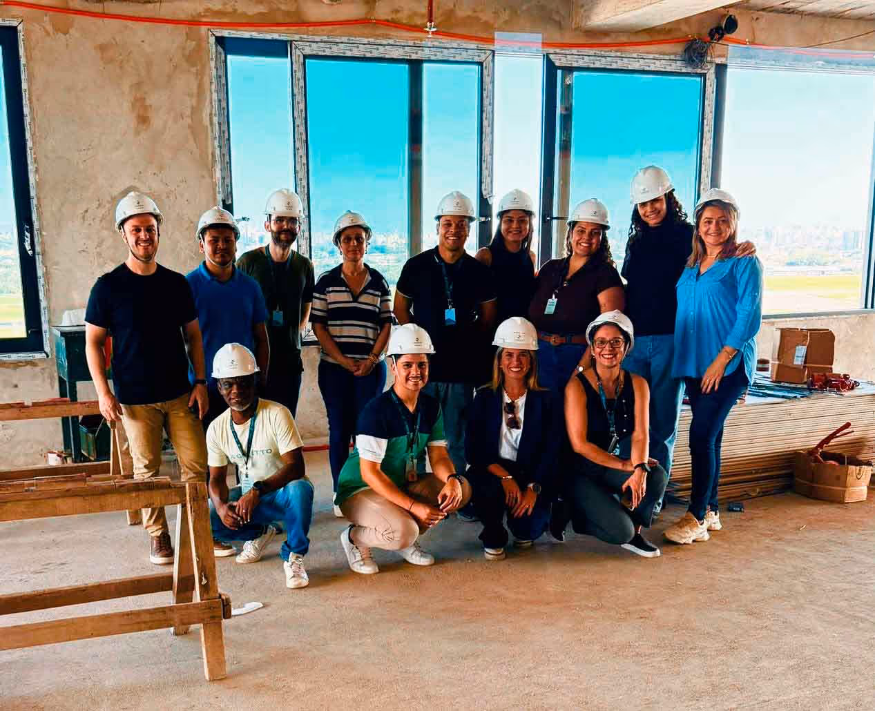 Obras do Stilo Aeroporto recebem visita do time de vendas da Laghetto