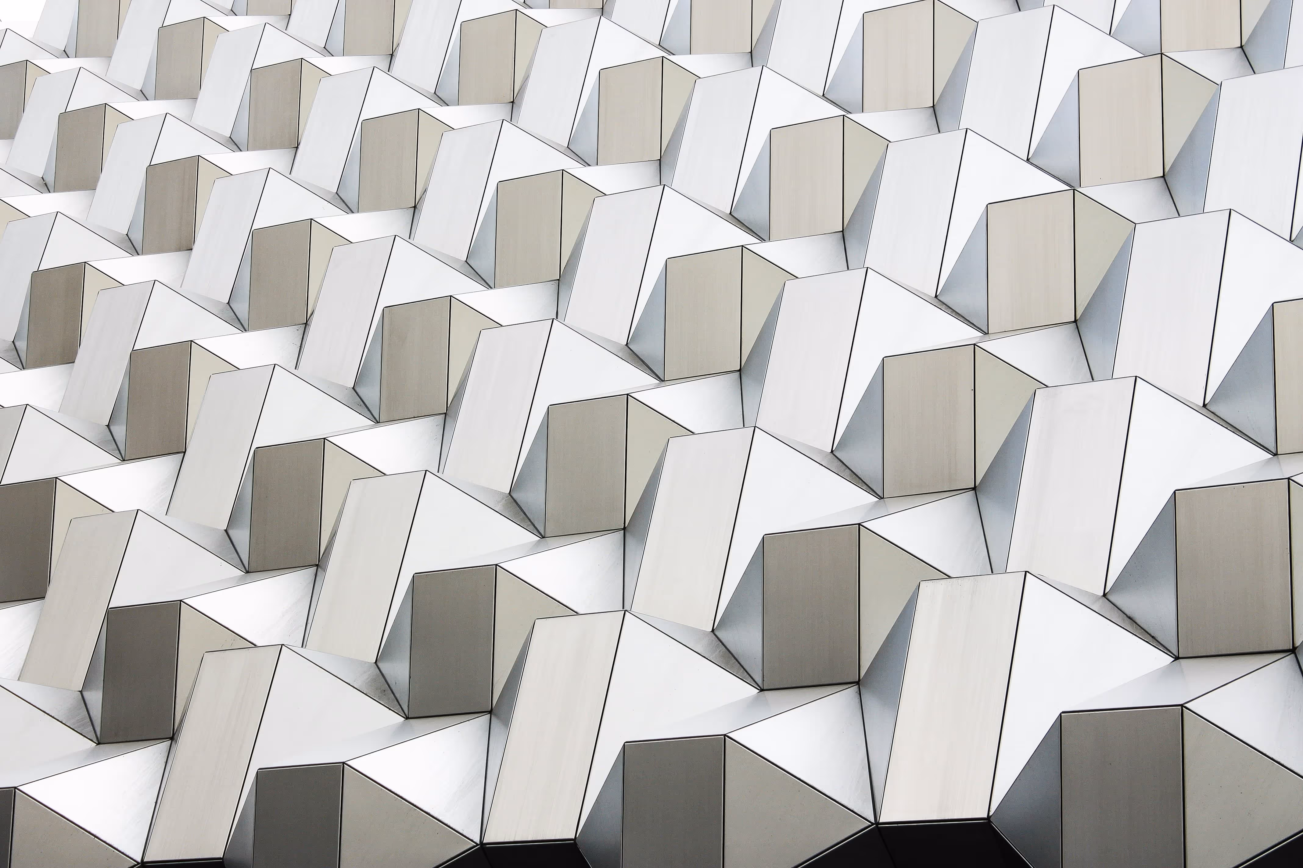 From Data Warehouses and Lakes to Data Mesh: A Guide to Enterprise Data Architecture