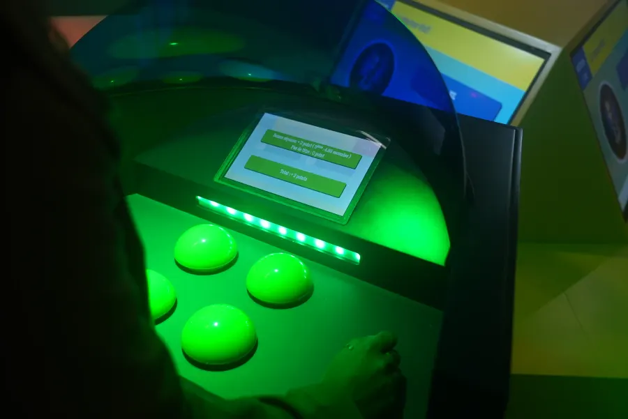 Gameplay quiz room Bruxelles énigmes immersives