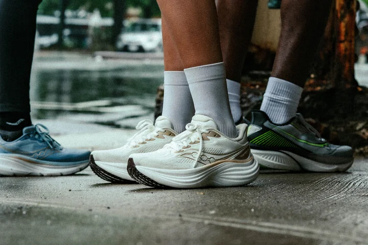 SAUCONY Triumph 24
