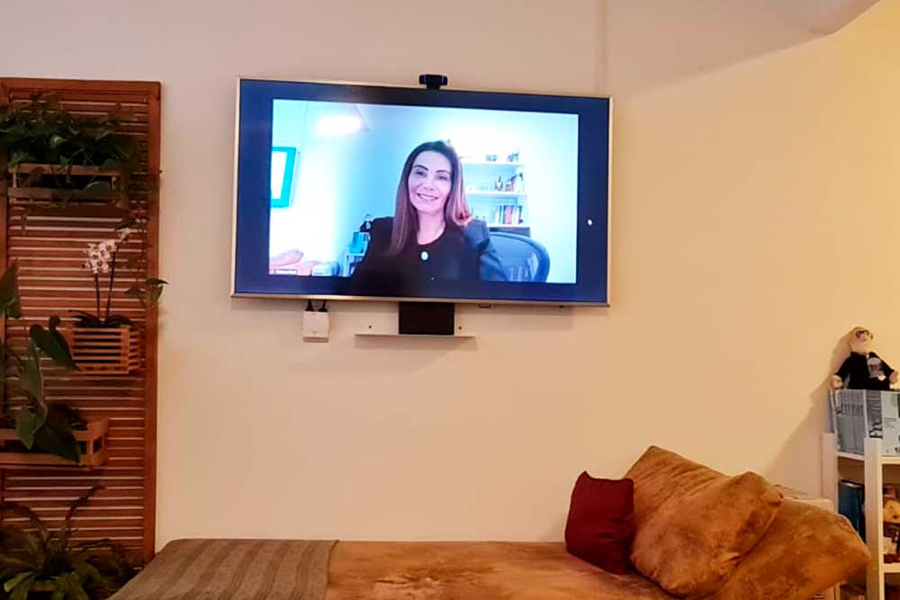 Atendimento presencia e online, transcendendo fronteiras geográficas.