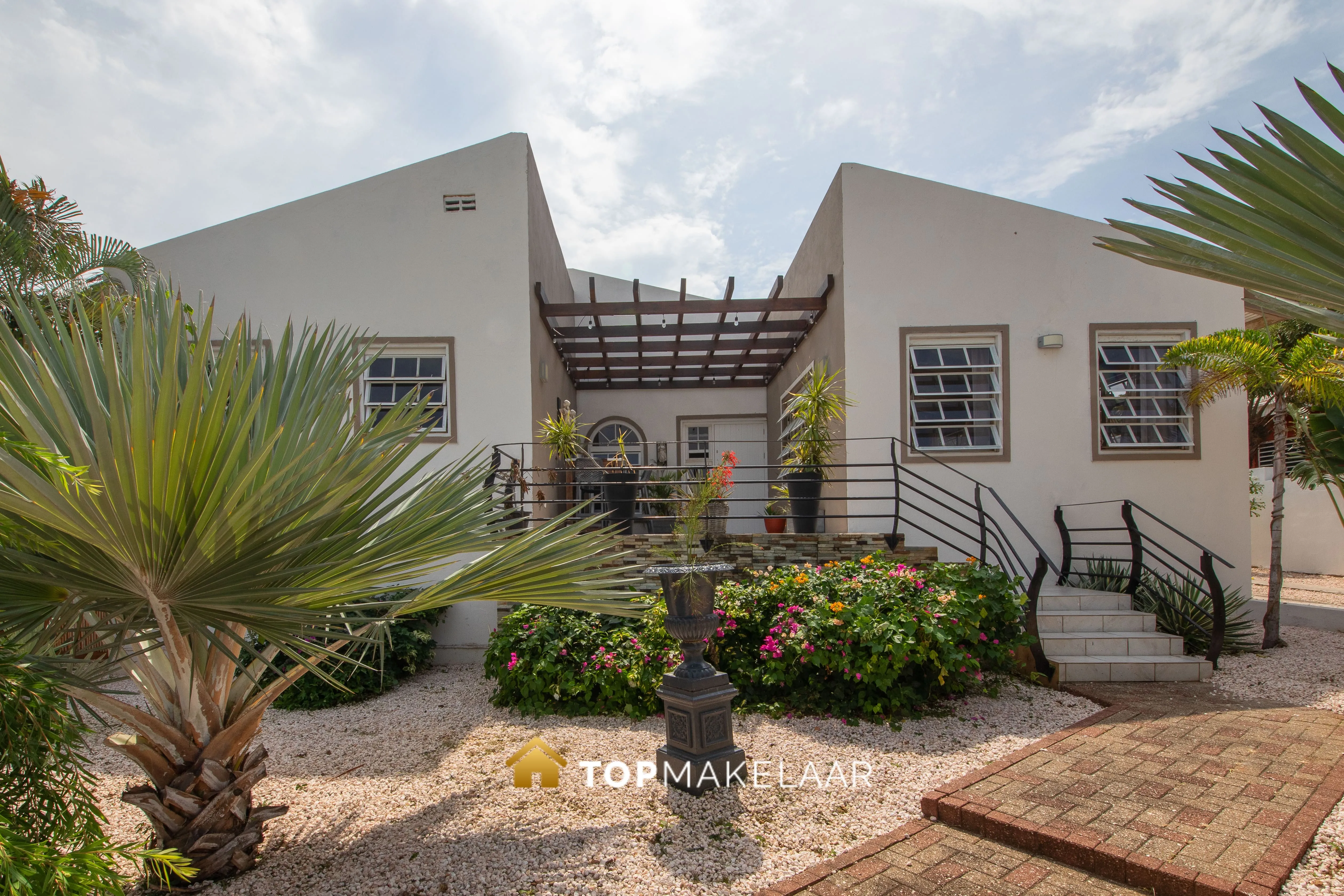 Charming Villa With Swimming Pool in Cas Grandi