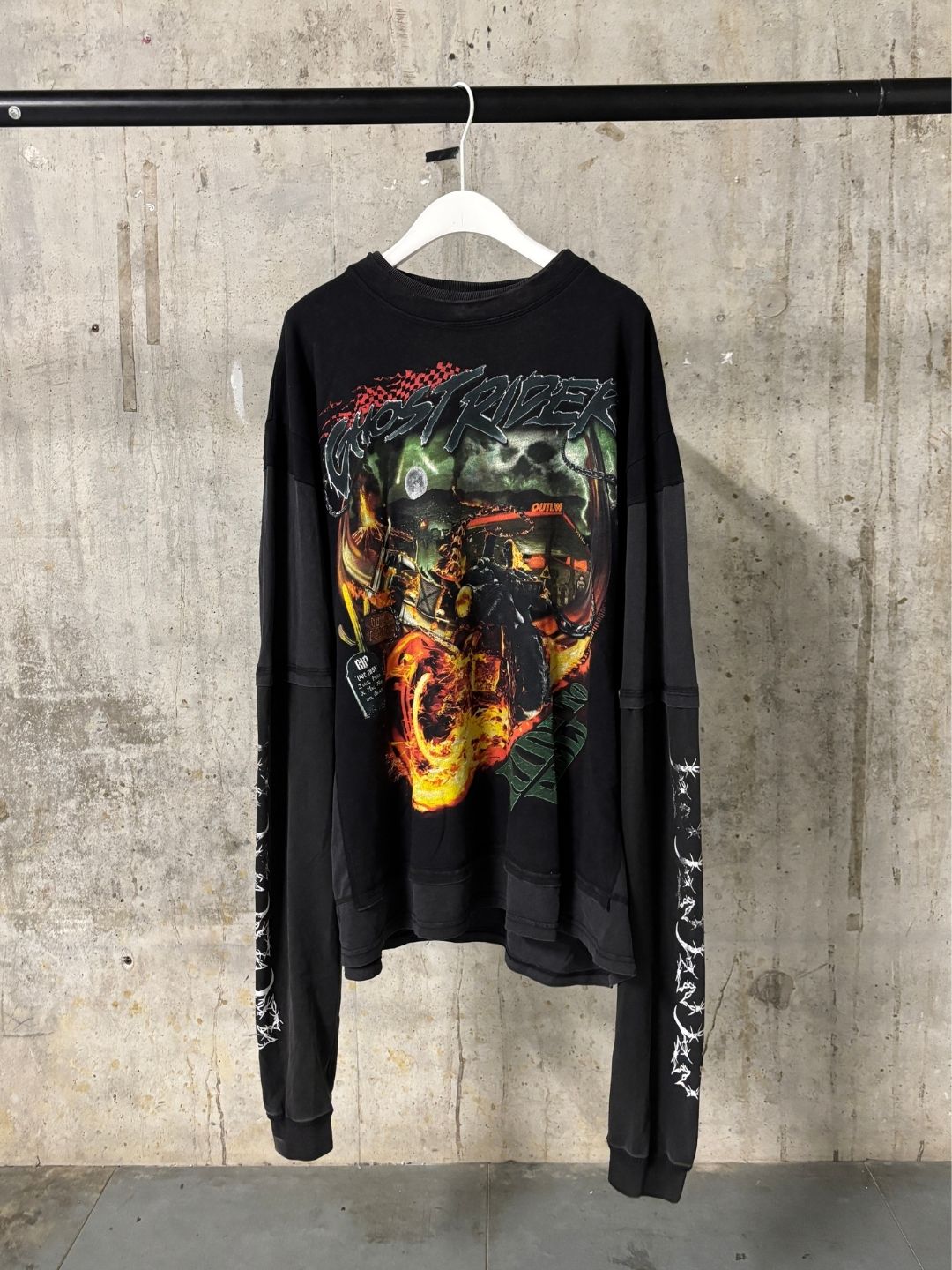 “GHOST-RACER” LONGSLEEVE TEE
