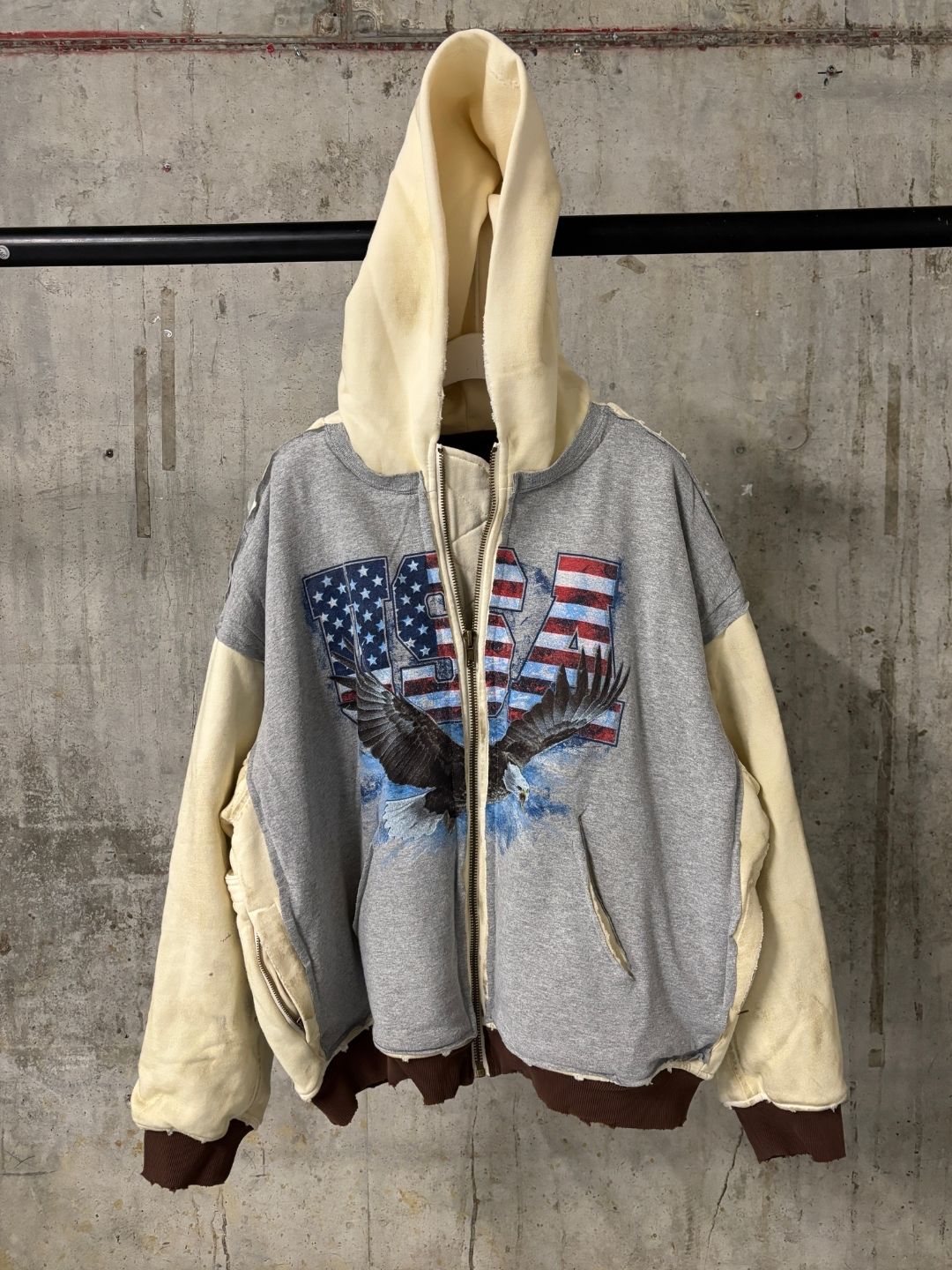 “MERIKAN AIRLINES” HOODED BOMBER JACKET