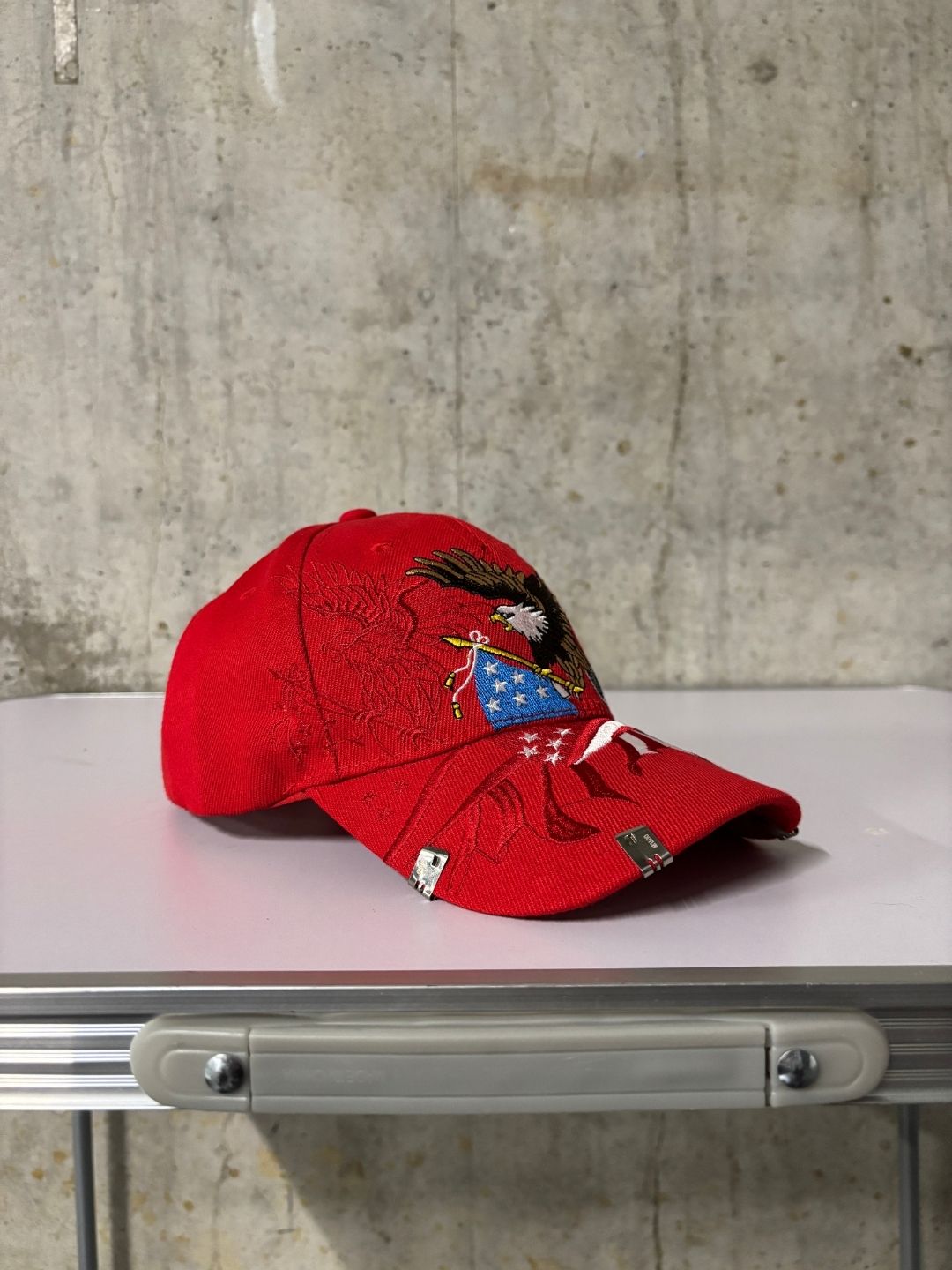 “RED CUNTRY” CAP