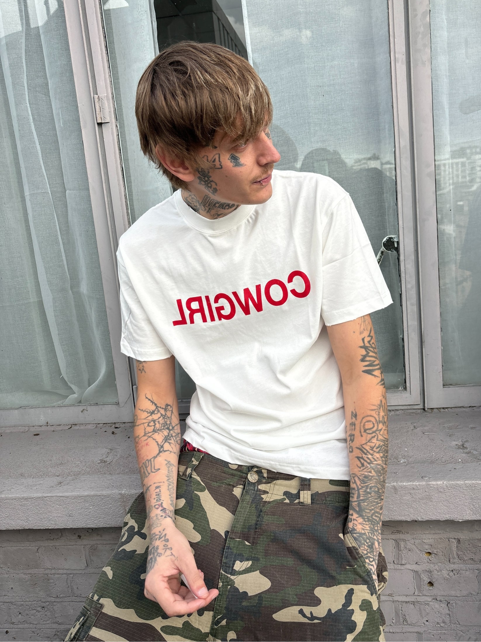 REVERSE COWGIRL TEE WHITE