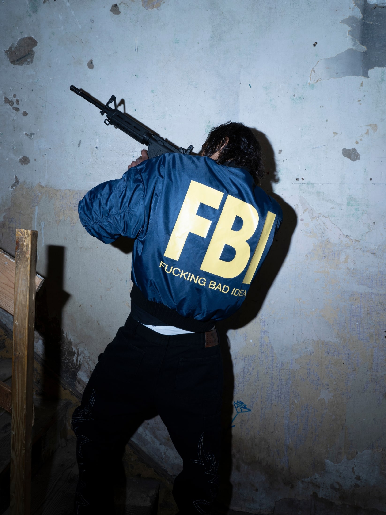 Reversible "FBI" Bomber