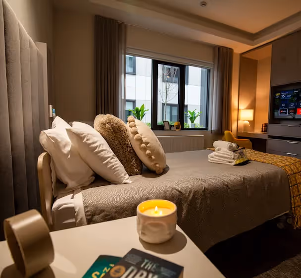 Oxa Care bedroom