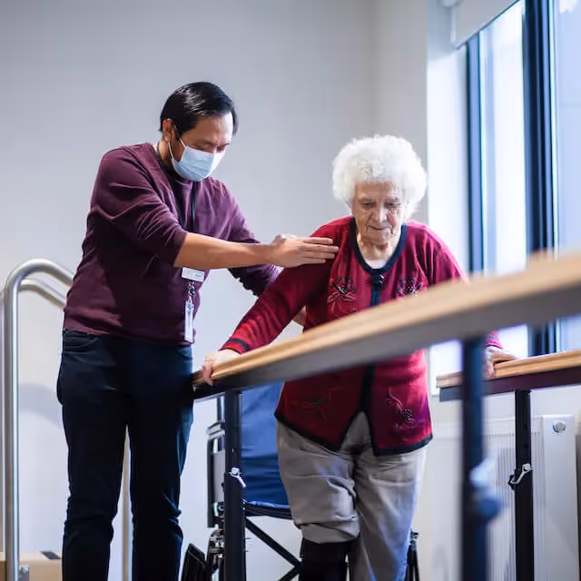 Resident in a physiotherapy session