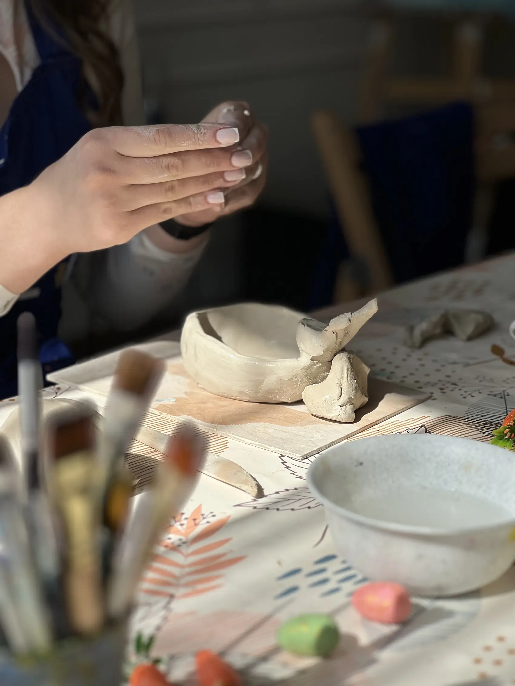 ліпка з глини та розпис 