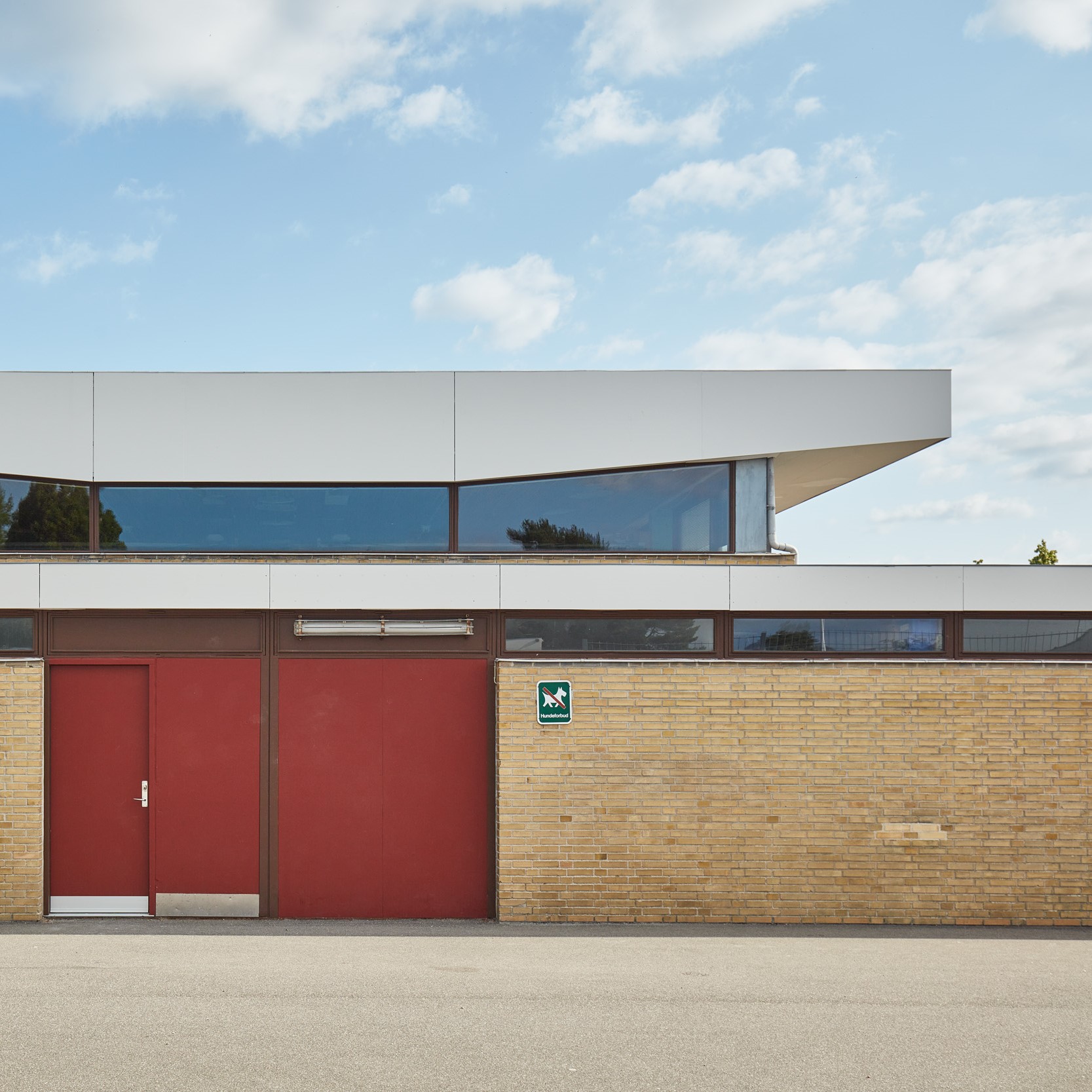 Nyager Elementary School