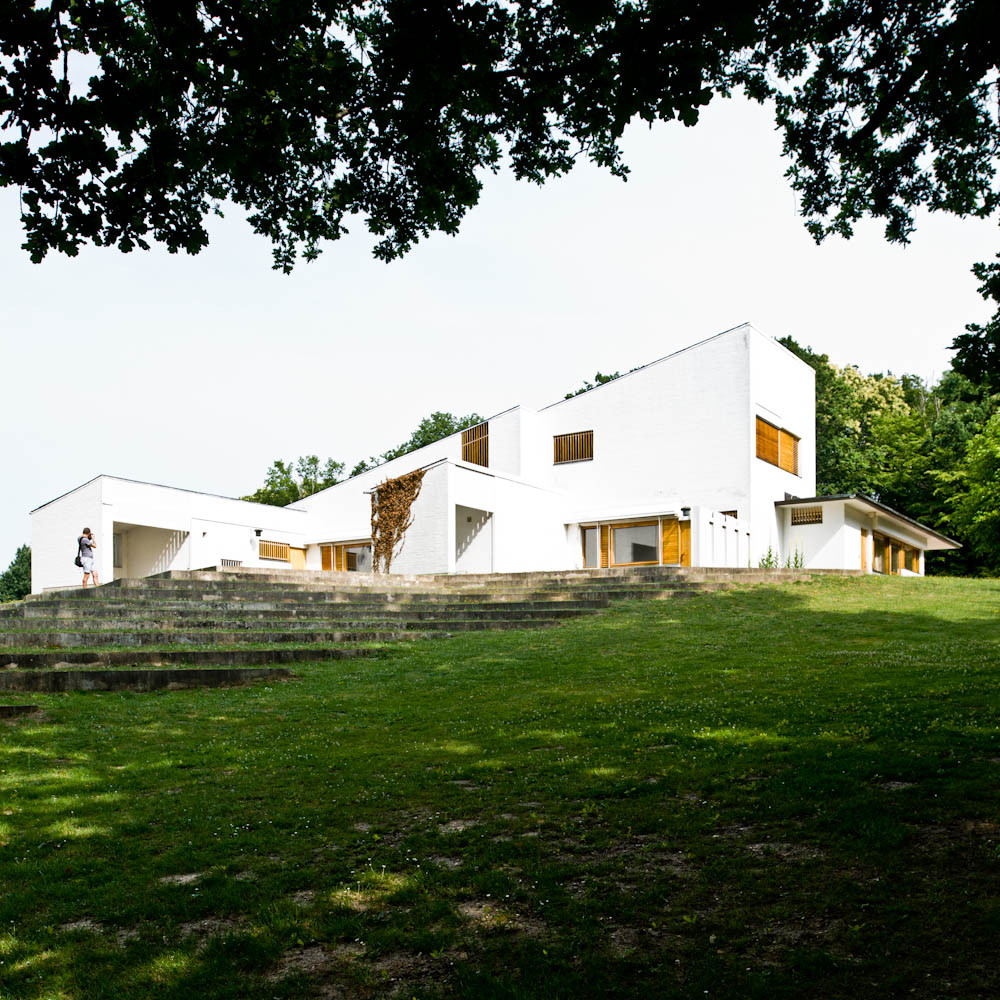 Maison Louis Carre