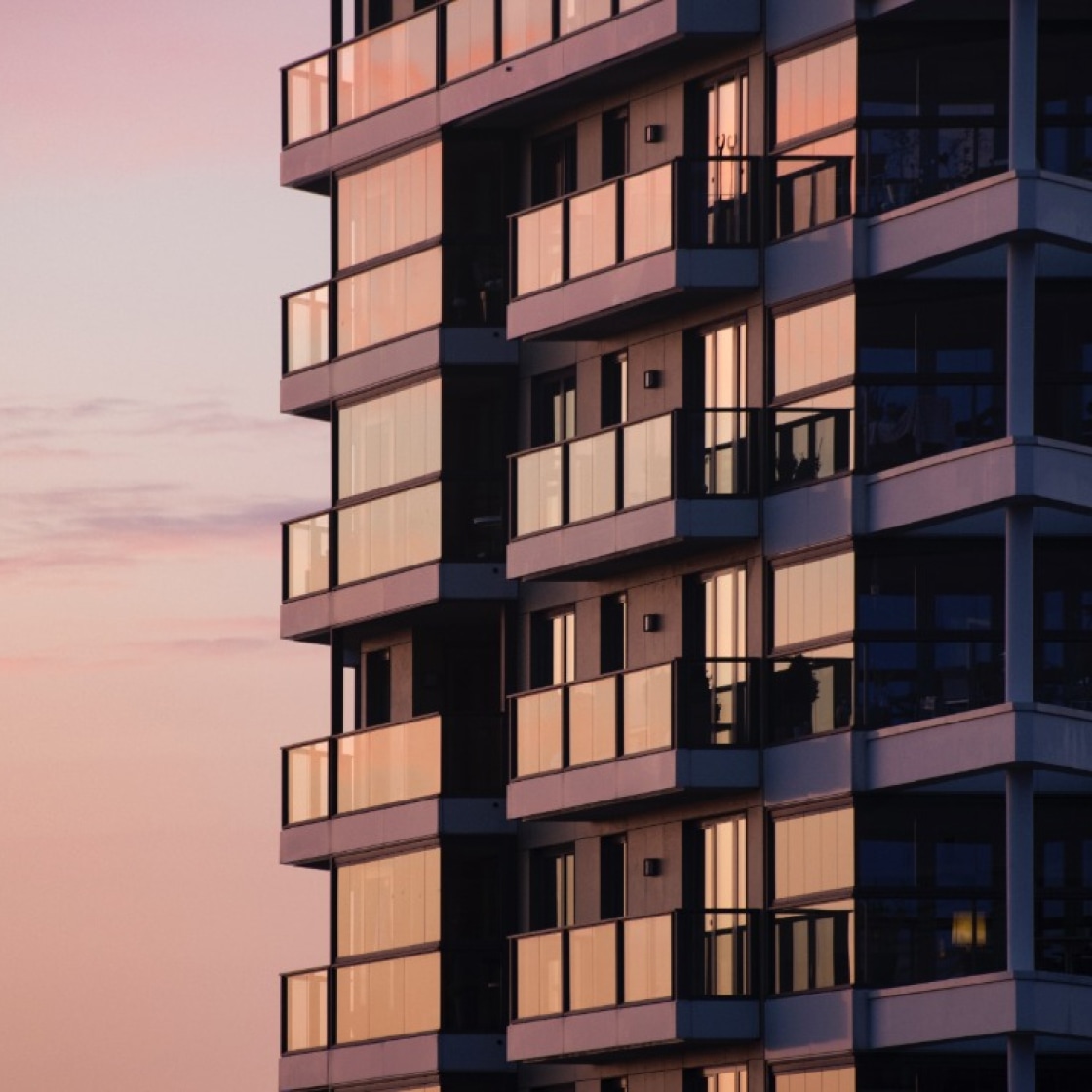Home-like booking options with Zeno, designed for business travelers