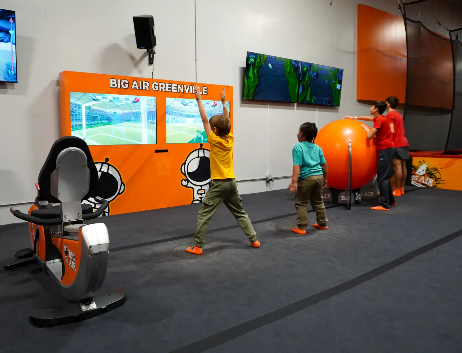 iWall at Big Air University City