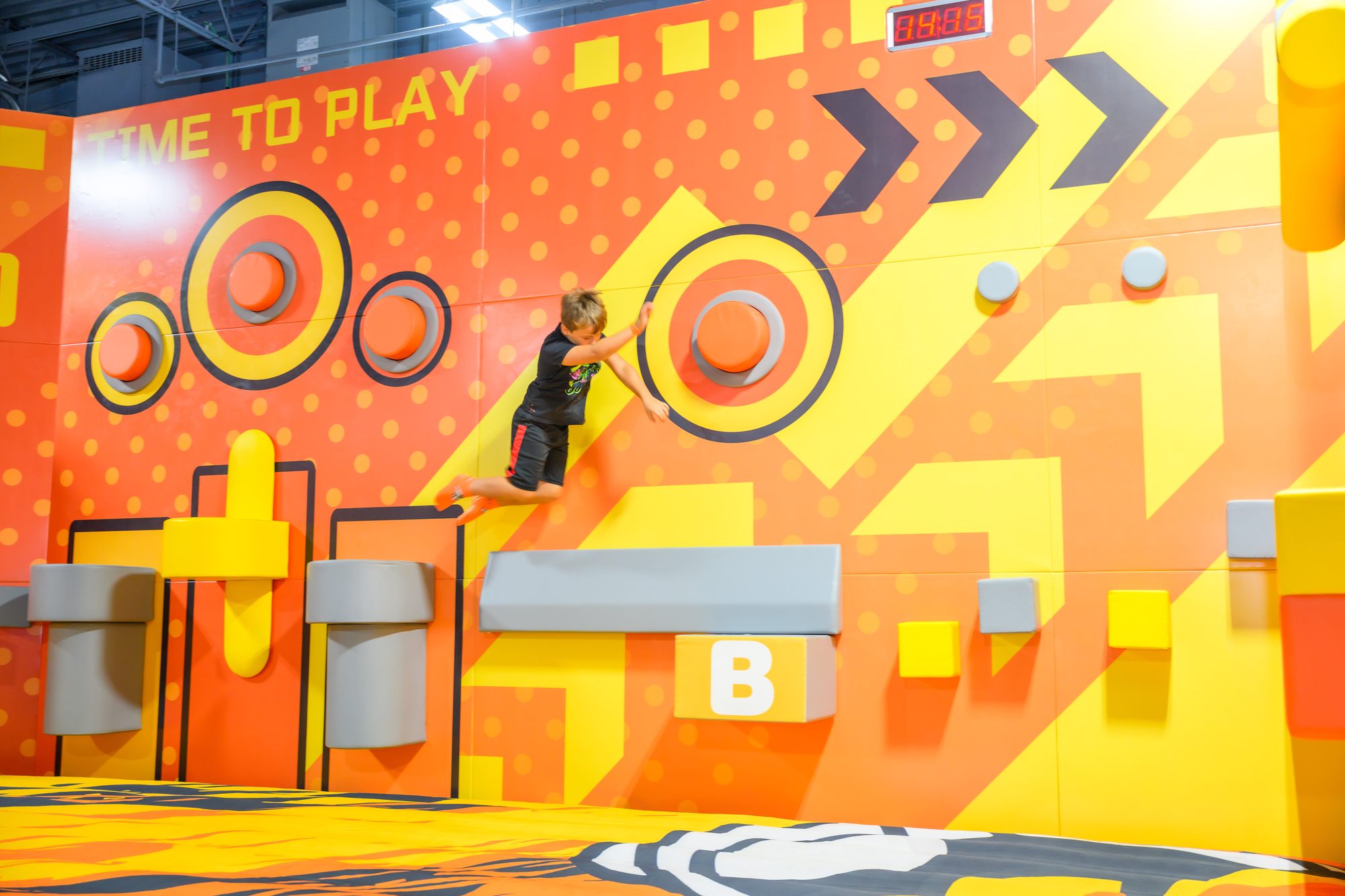 Big Air Pennsville Super Climber Wall