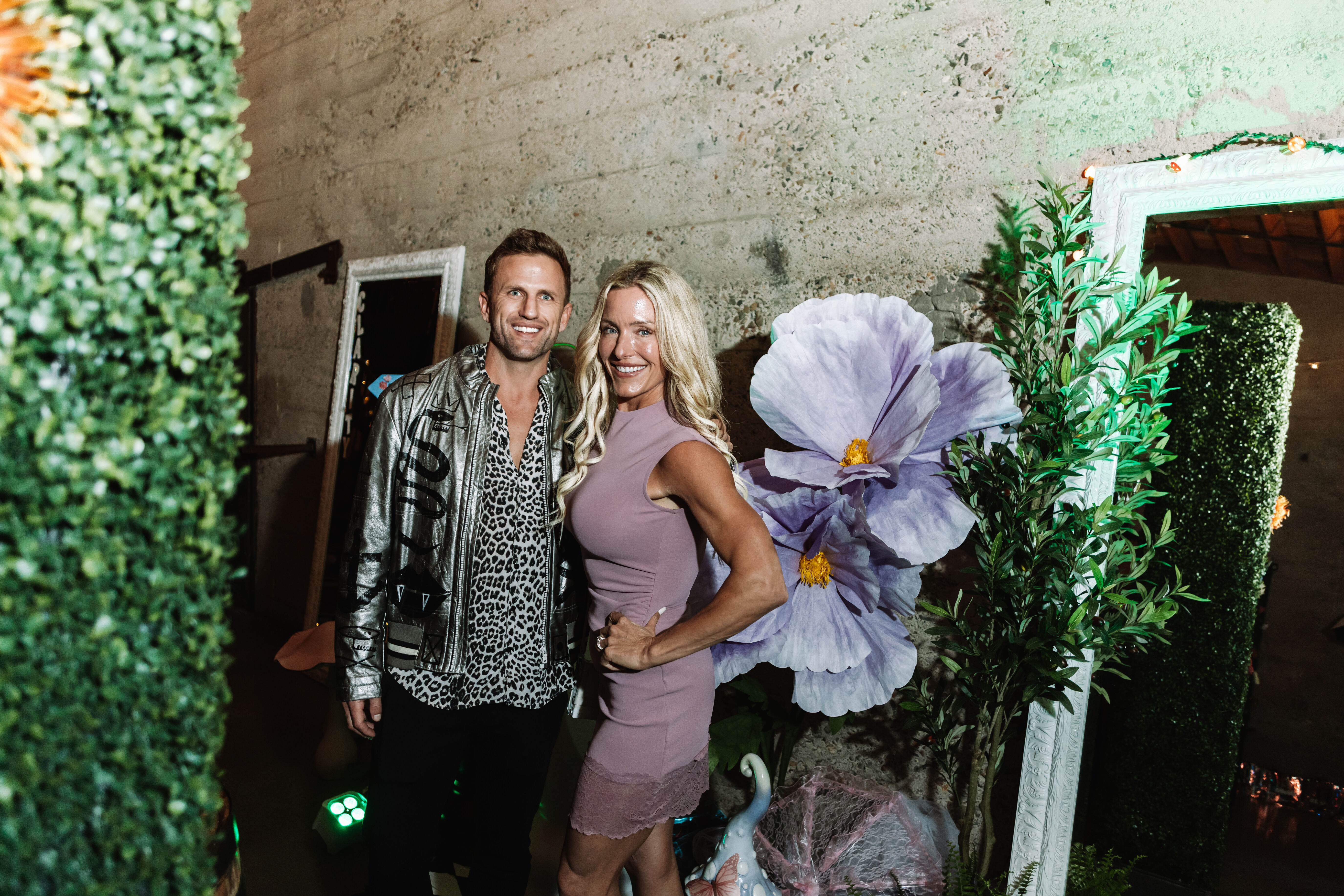 beyond-the-looking-glass-image-9