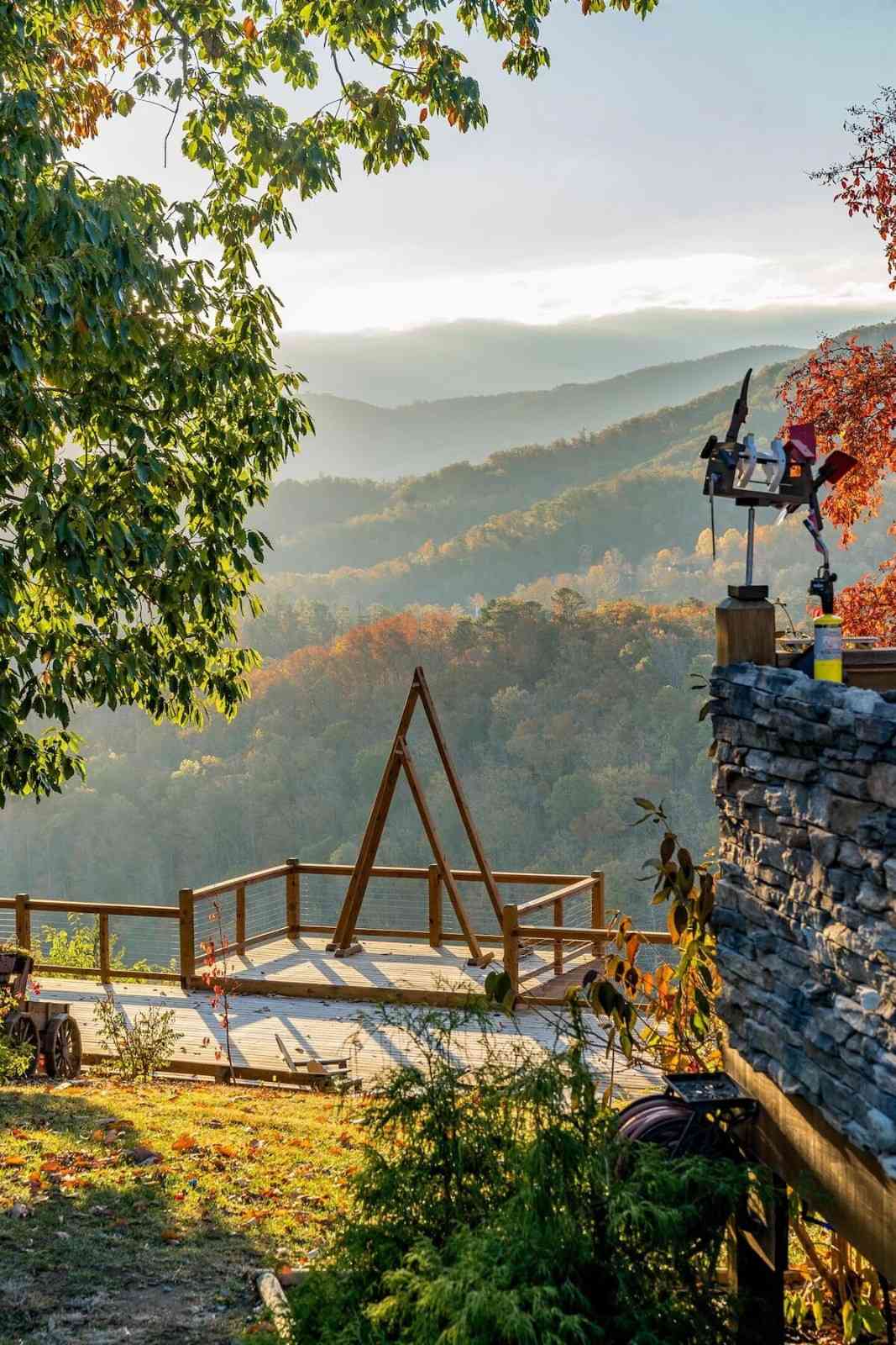 Cielito Lindo Lux Cabin mountain view deck with outdoor ceremony setup