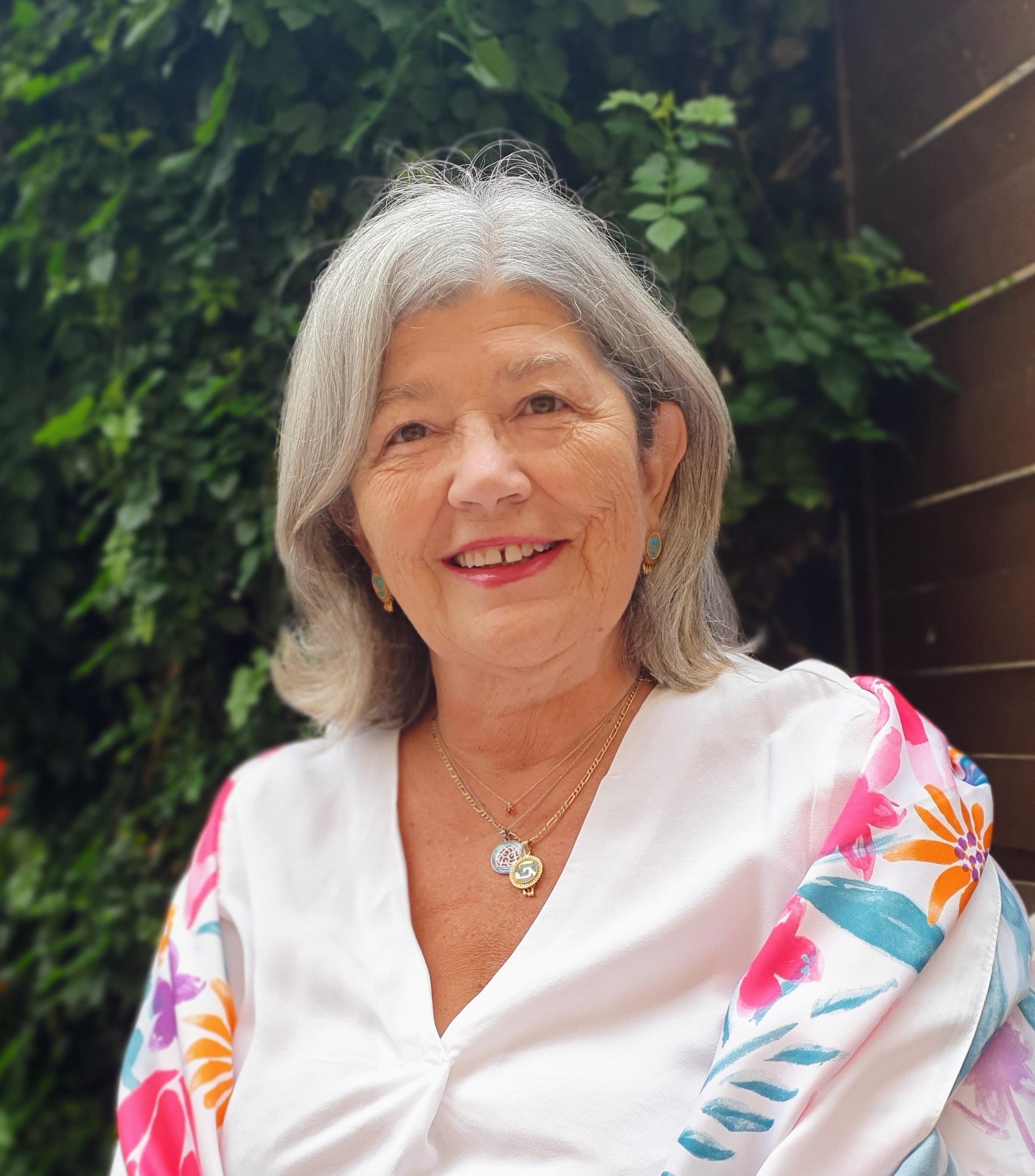 Imagen o logo de Ana Carmen Larraz Galé
