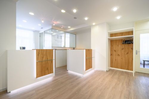 Zahnärztliches Institut Lauitor AG, Thun