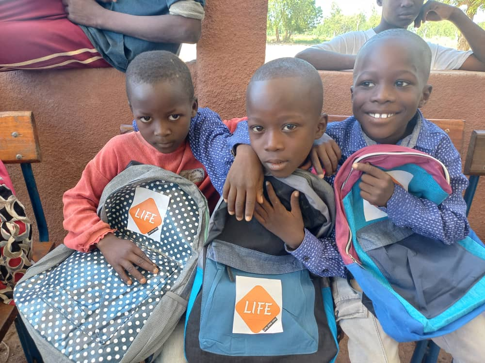 l'école pour tous par l'ONG LIFE au Mali