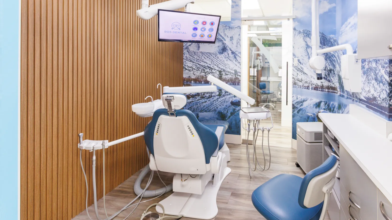 905 Dental consultation room thumbnail, Brampton ON