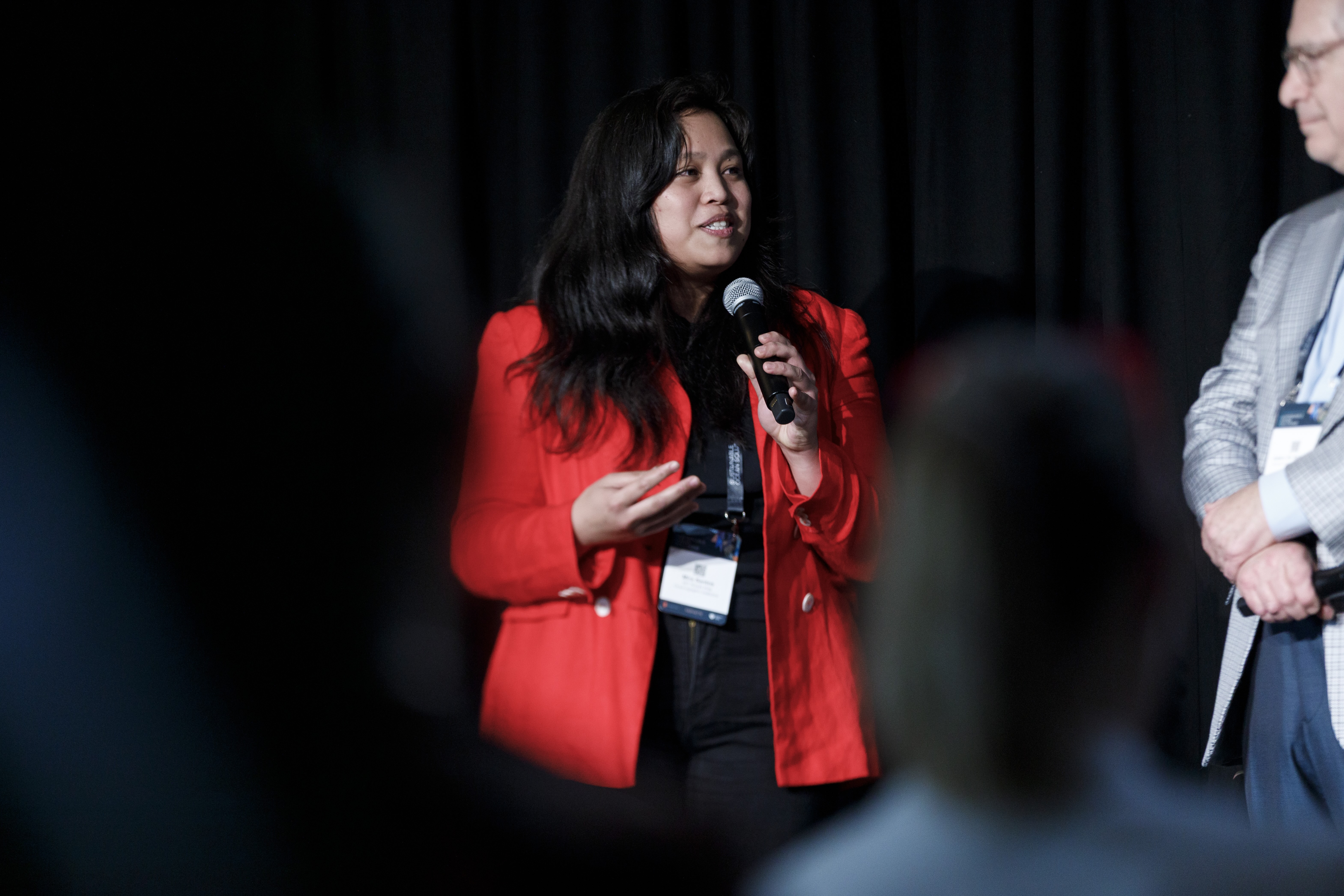 One Ocean Youth Panel member Mira Santos first joined the SOS community during the April kickoff in Bergen. After participating in SOS Summit 2025, she shares a sharp and inspiring reflection on why cross-disciplinary collaboration—and a new relationship with the ocean—is essential for the future.