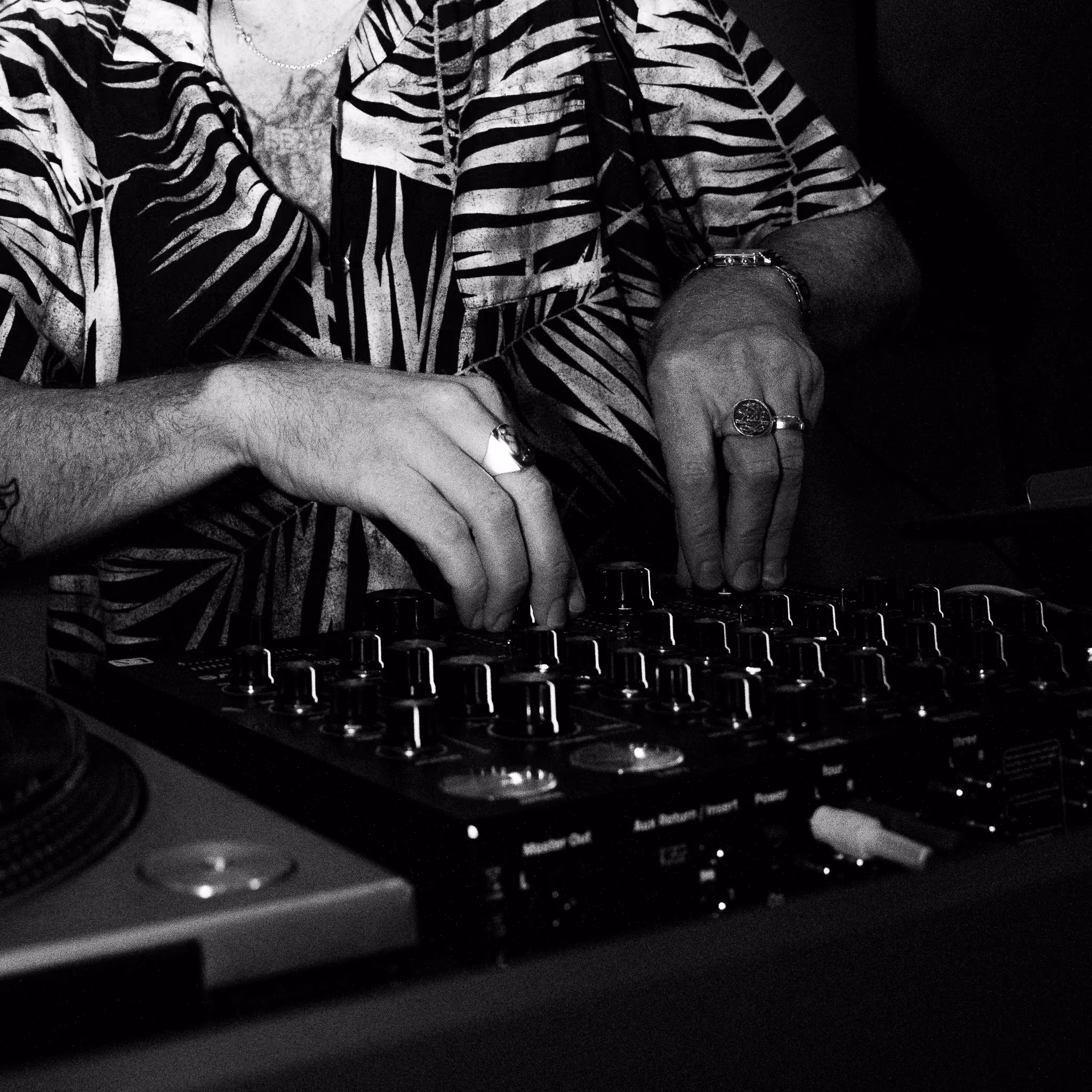 DJ Mage Buse