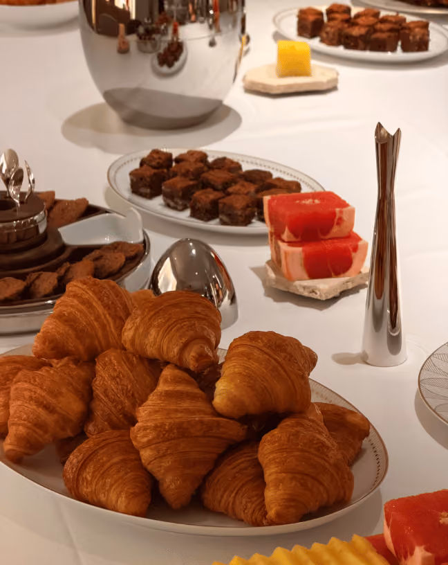 Assortiment de viennoiseries artisanales Tableaux Paris