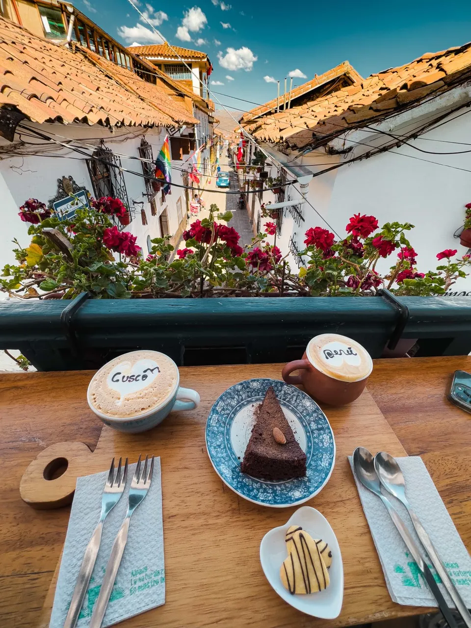 Cafecito en terraza de San Blas en Cusco