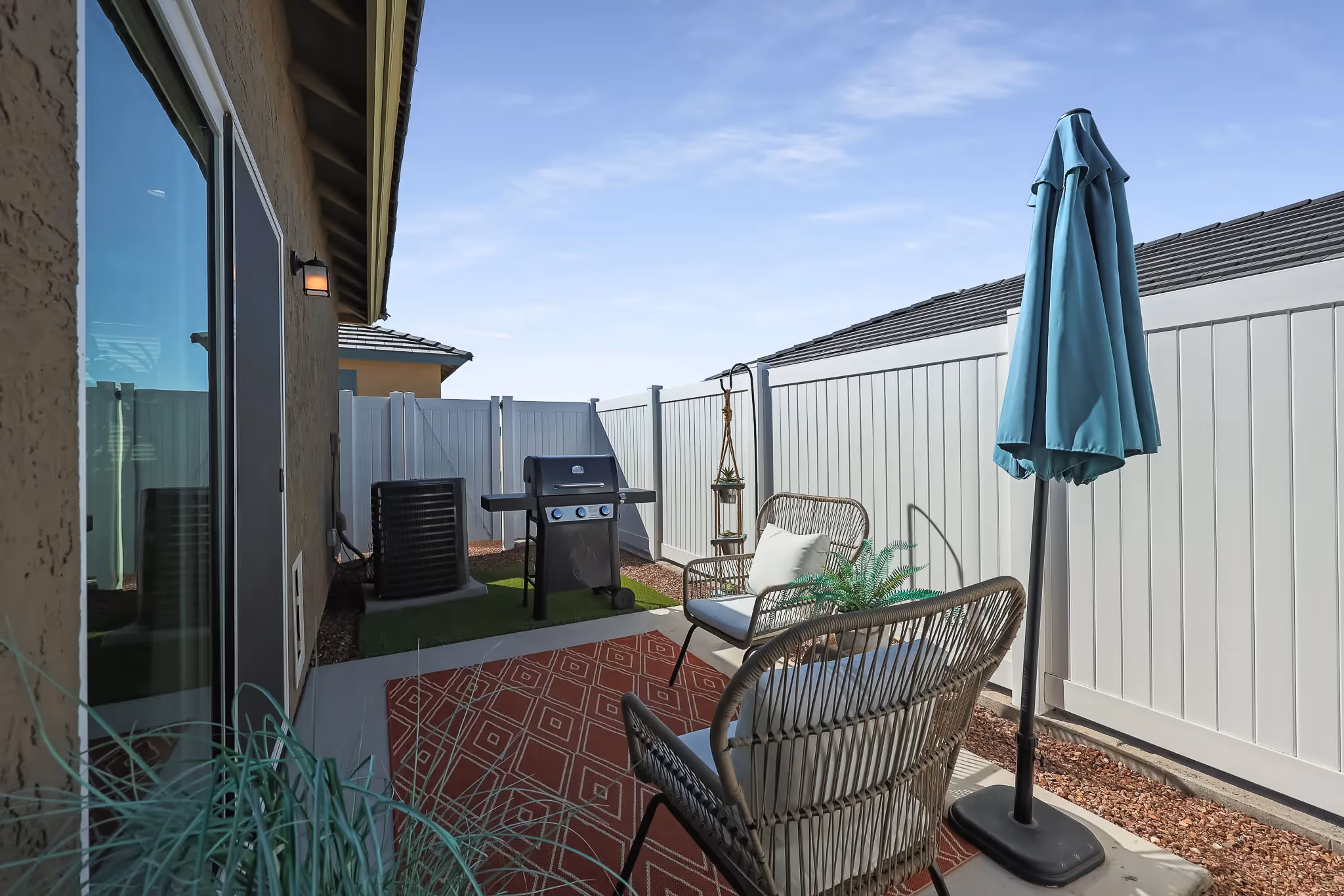 6’ exterior masonry community privacy wall