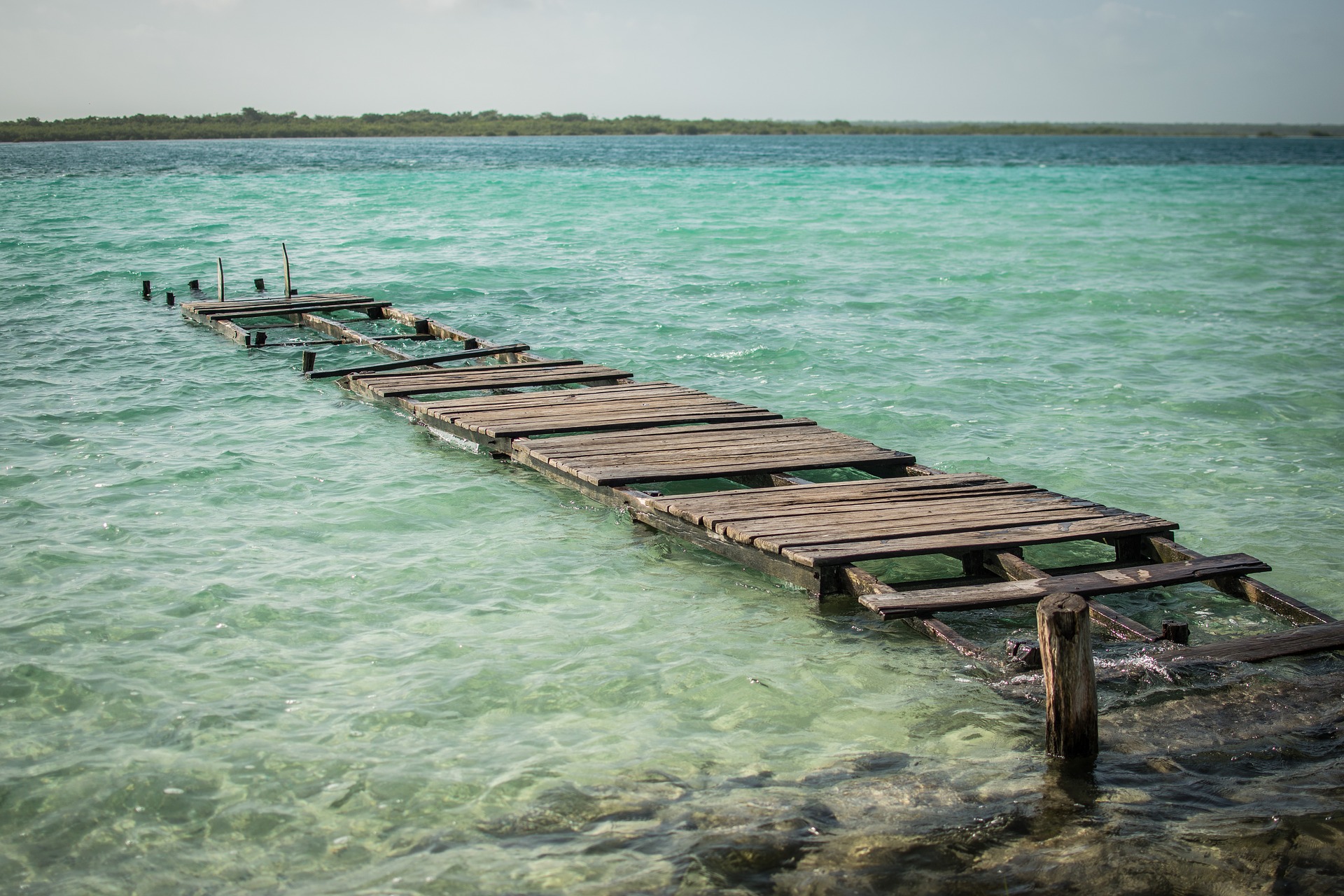 Bacalar-lake