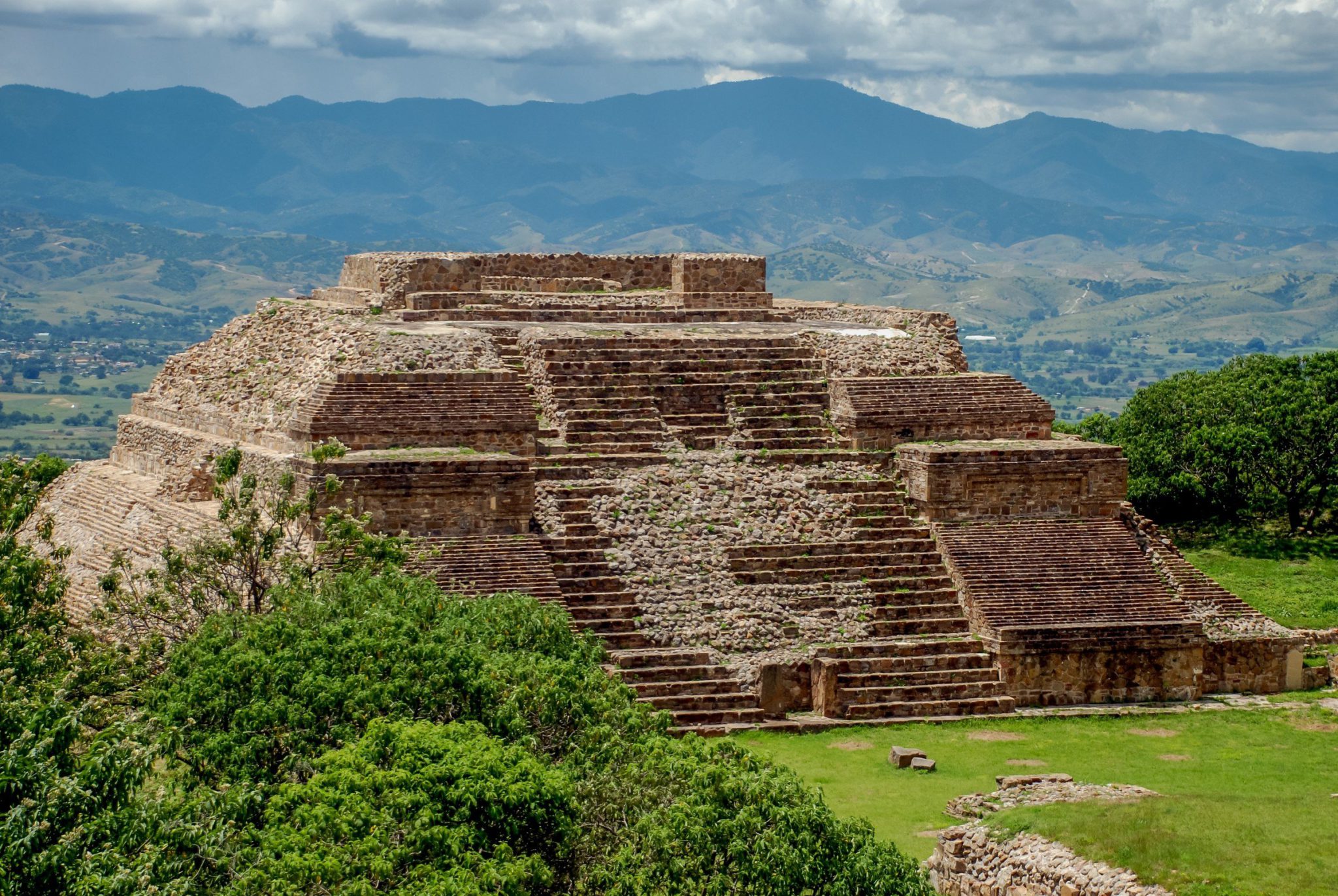 monte_alban_oaxaca_palacio_rutopia-2048x1371