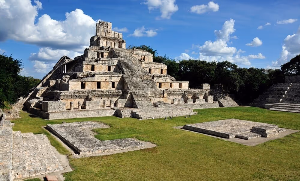 large-Edificio-de-los-cinco-pisos-