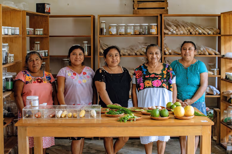 Mujeres grandes de Yaxunah