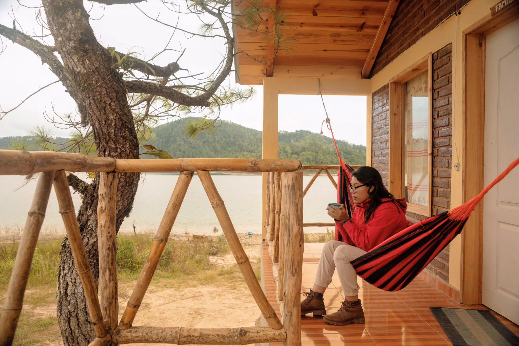 Rutopia-Chiapas-Tziscao-Hospedaje-Cabanas-GAL04940-2048x1366