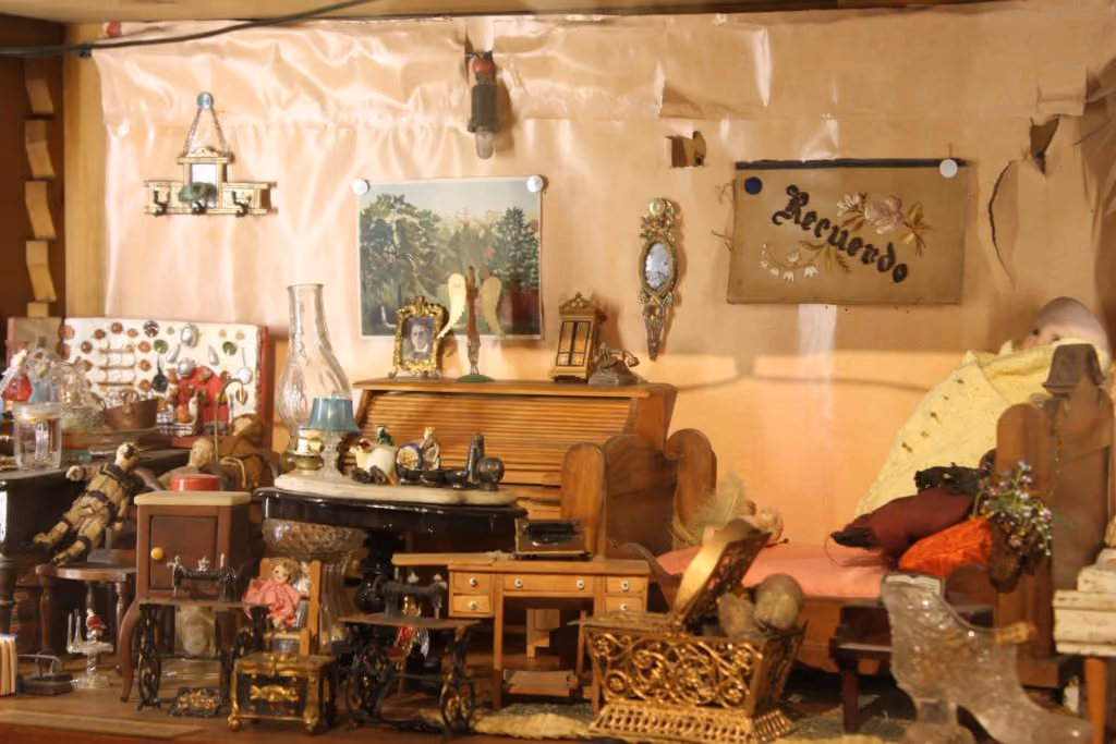 vitrina_de_juguetes_frida_rutopia-1024x683