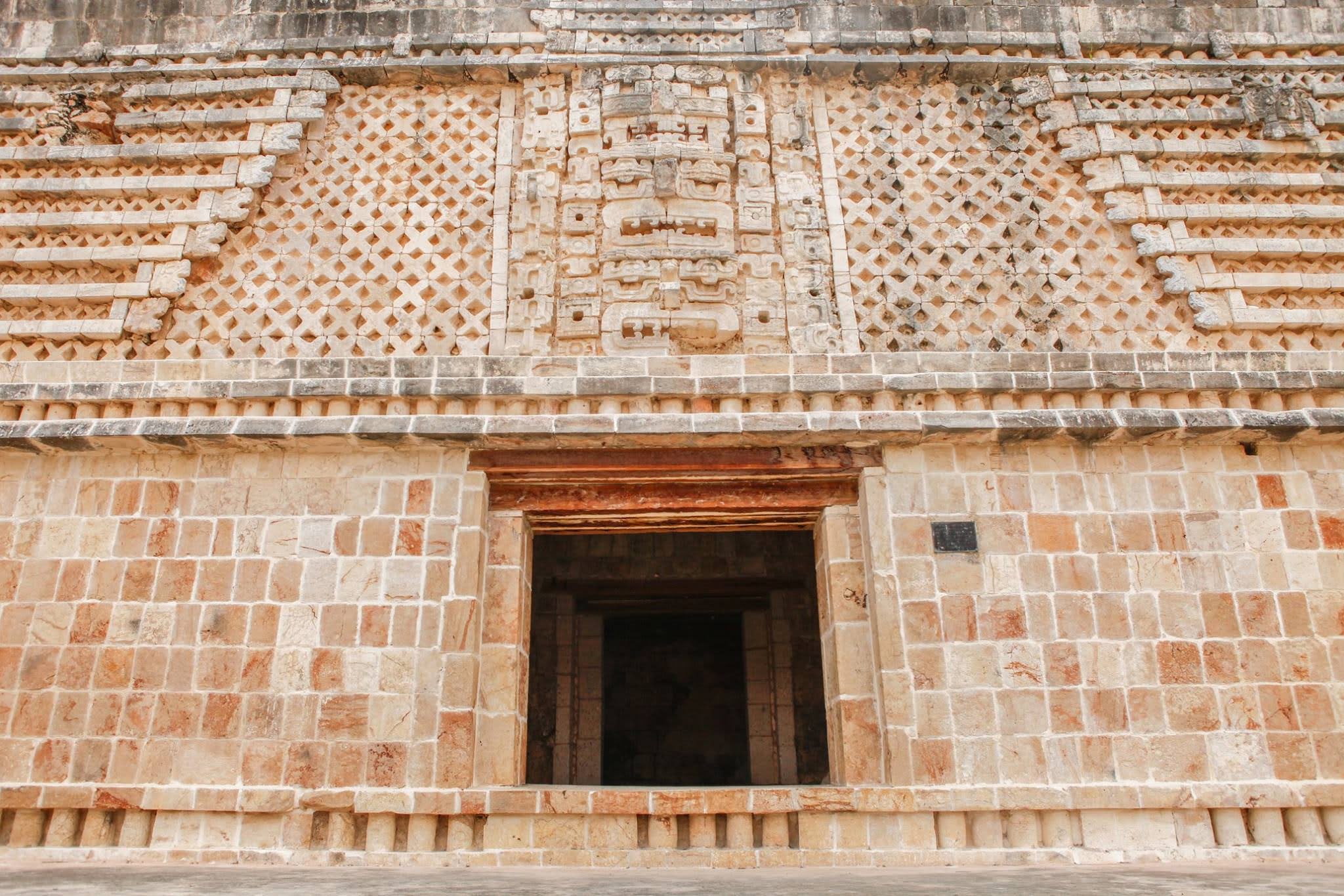 A Complete 2026 Uxmal Tour Guide – Governor’s Palace facade at Uxmal, Yucatán.