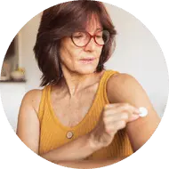 Influence of hormones on stomach pain in women