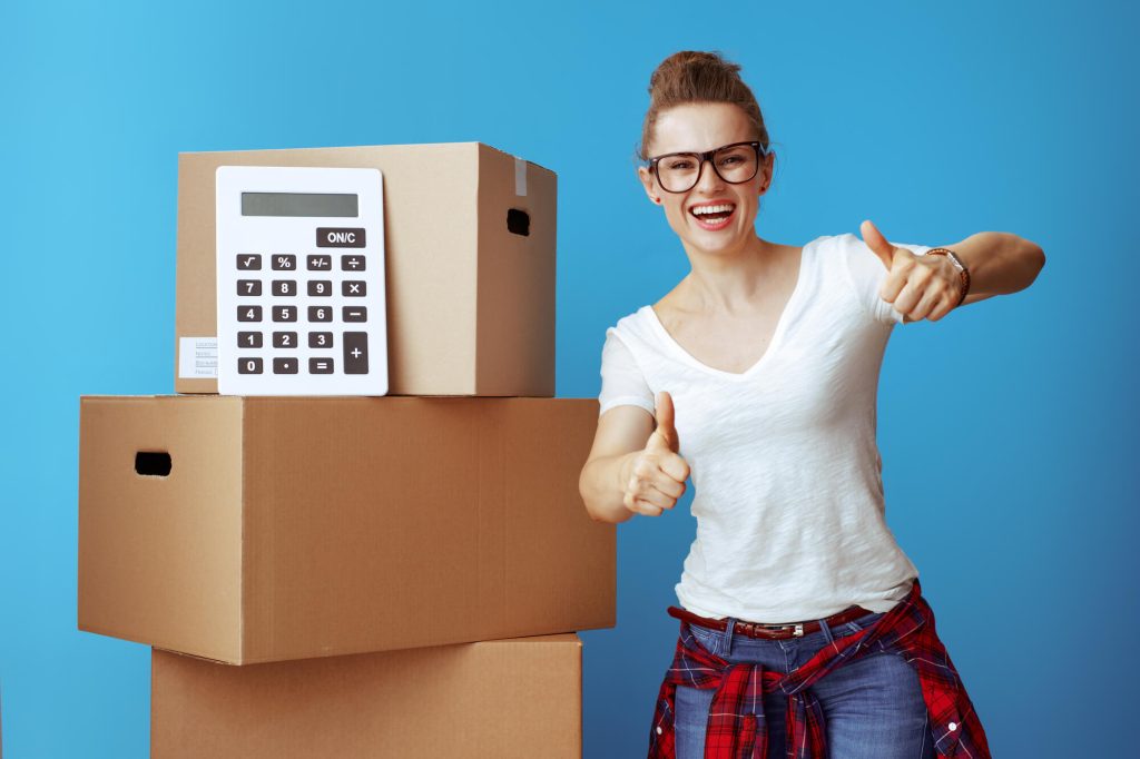 woman getting help from Best Moving Companies