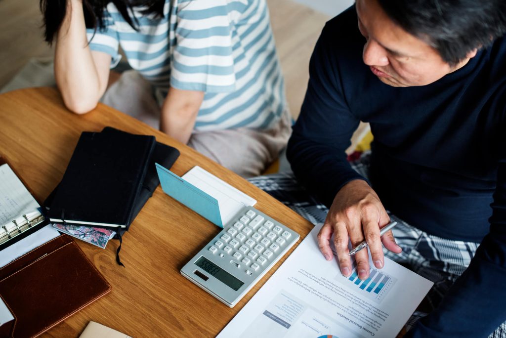 Assessing-the-budget-for-hiring-Corporate-Moving-Companies