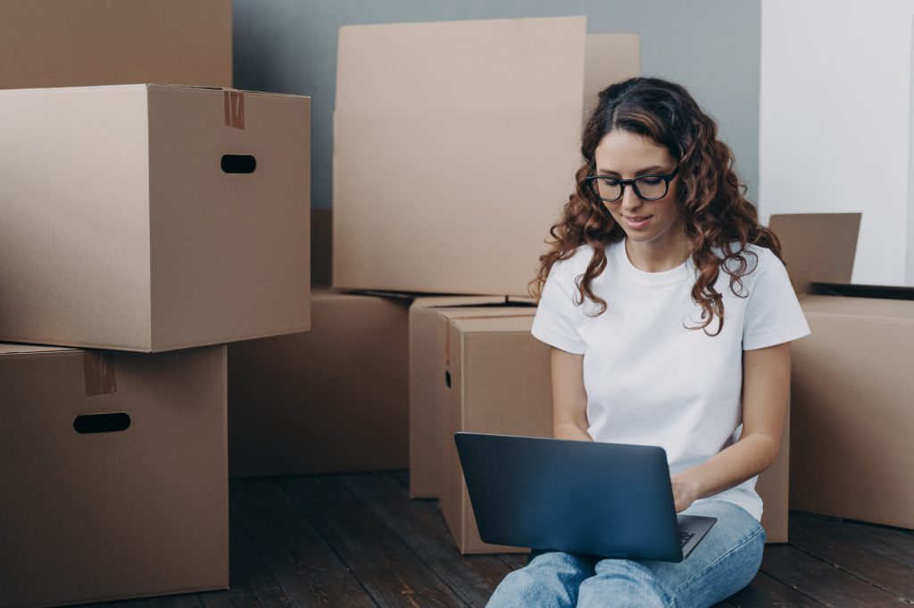 Girl moving and documenting her journey with Birmingham movers