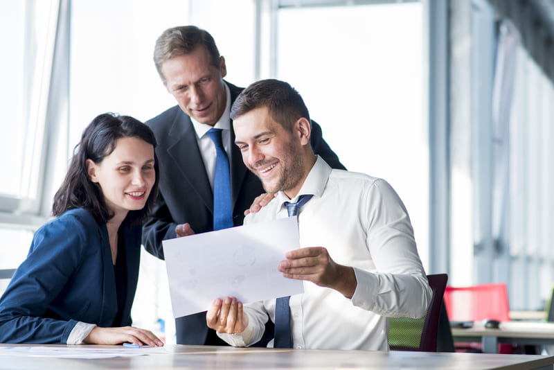 Tercerización de servicios empresariales con Avalresources, optimizando procesos a través del outsourcing