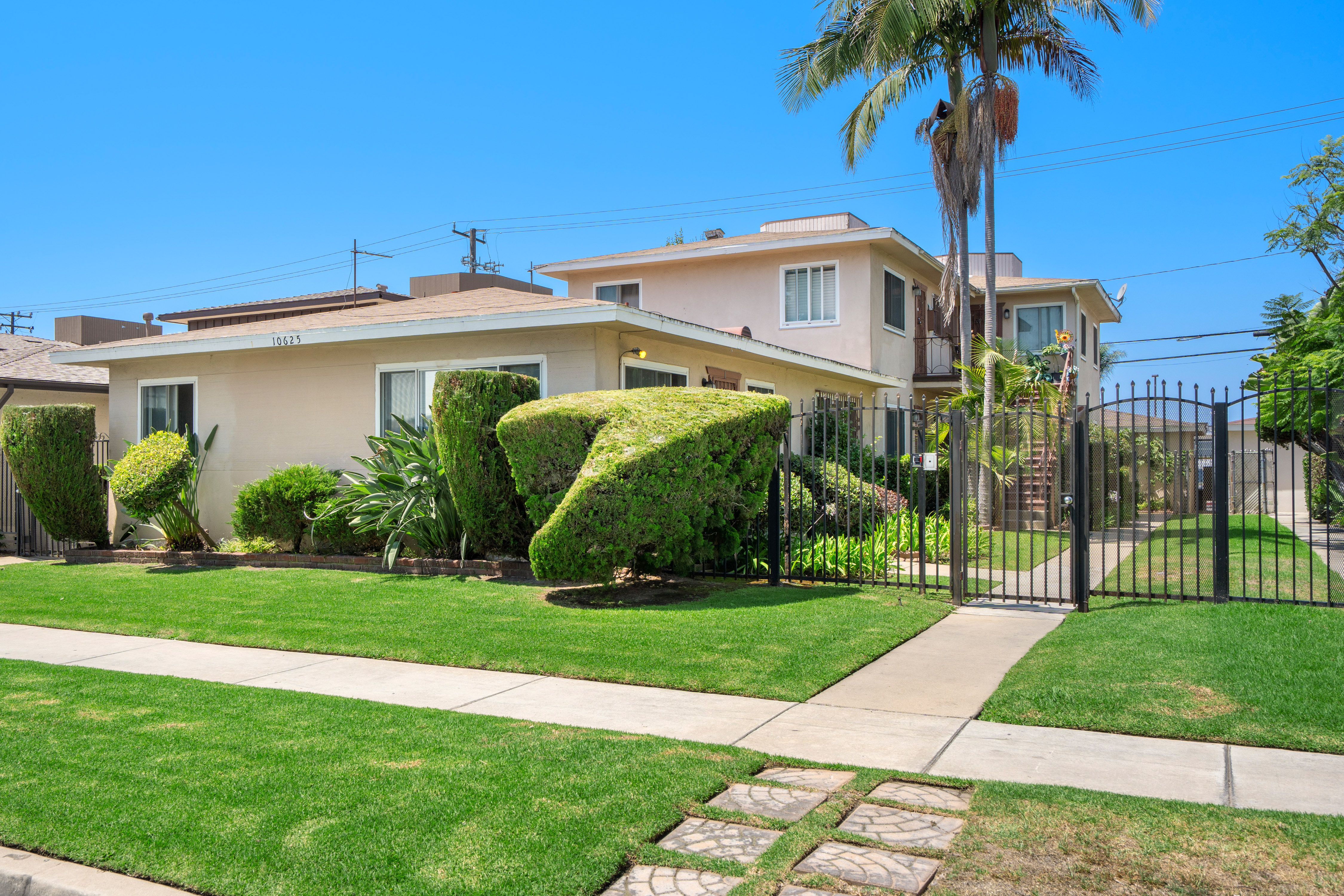 An image of a house listing