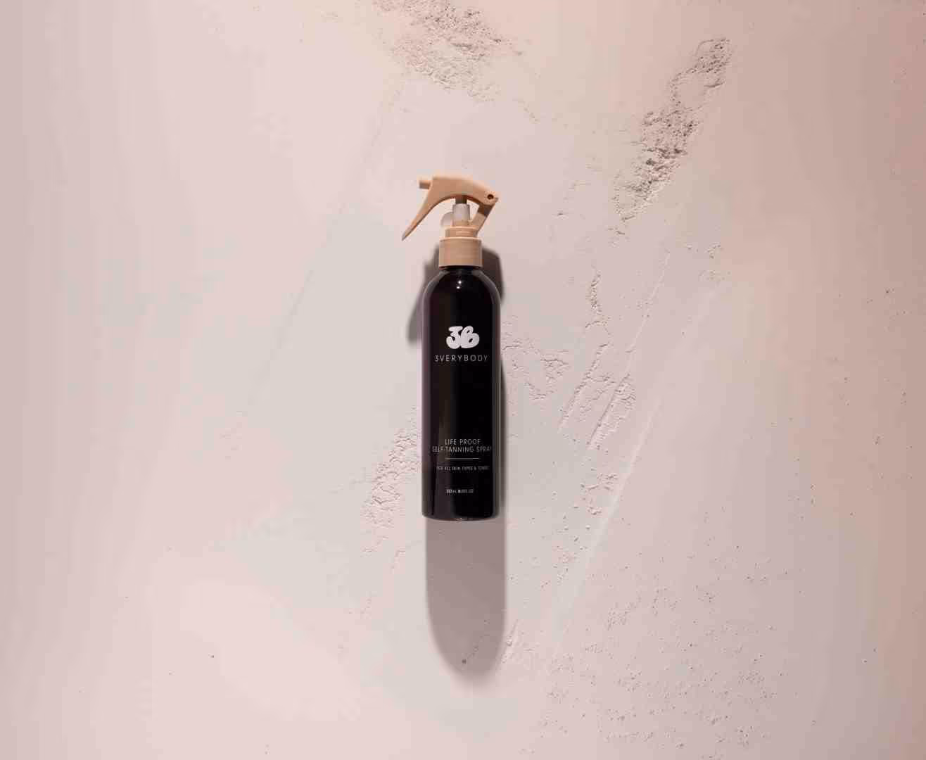 Work out hard & keep your glow! Find the best sweat resistant fake tan & tips for a streak-free, life-proof tan.