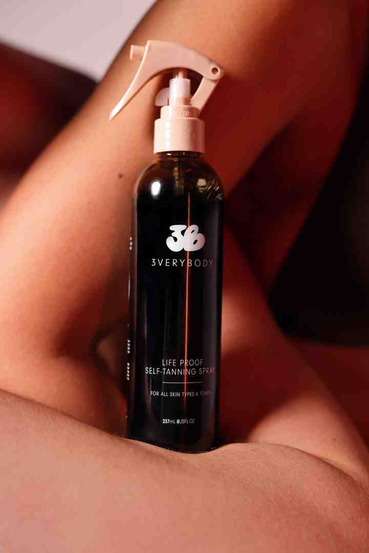 Say goodbye to the self-tan smell! Our guide to the best fragrance free self tanner ensures a flawless, comfortable tan for sensitive skin.