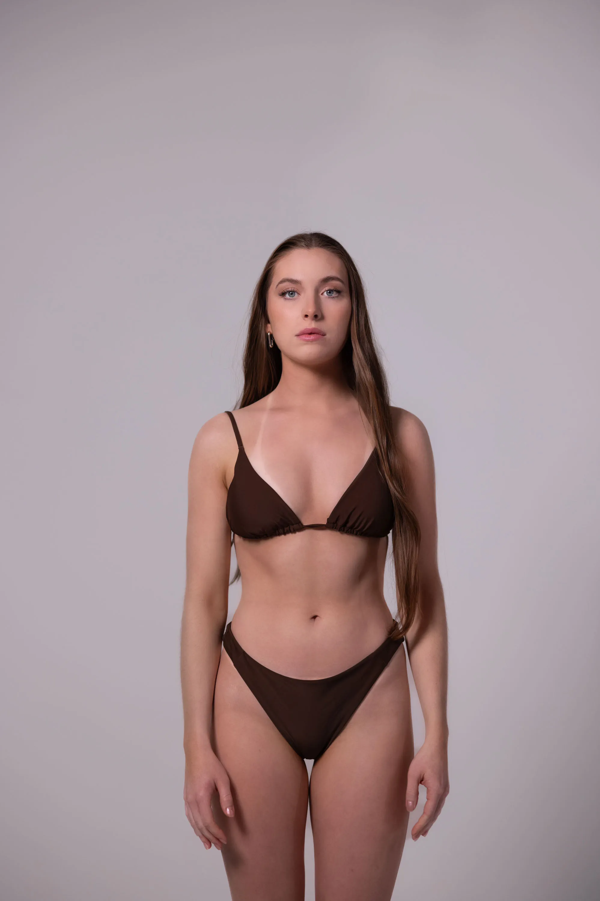Discover the best self tanner for creators that delivers a streak-free, camera-ready glow under studio lights.