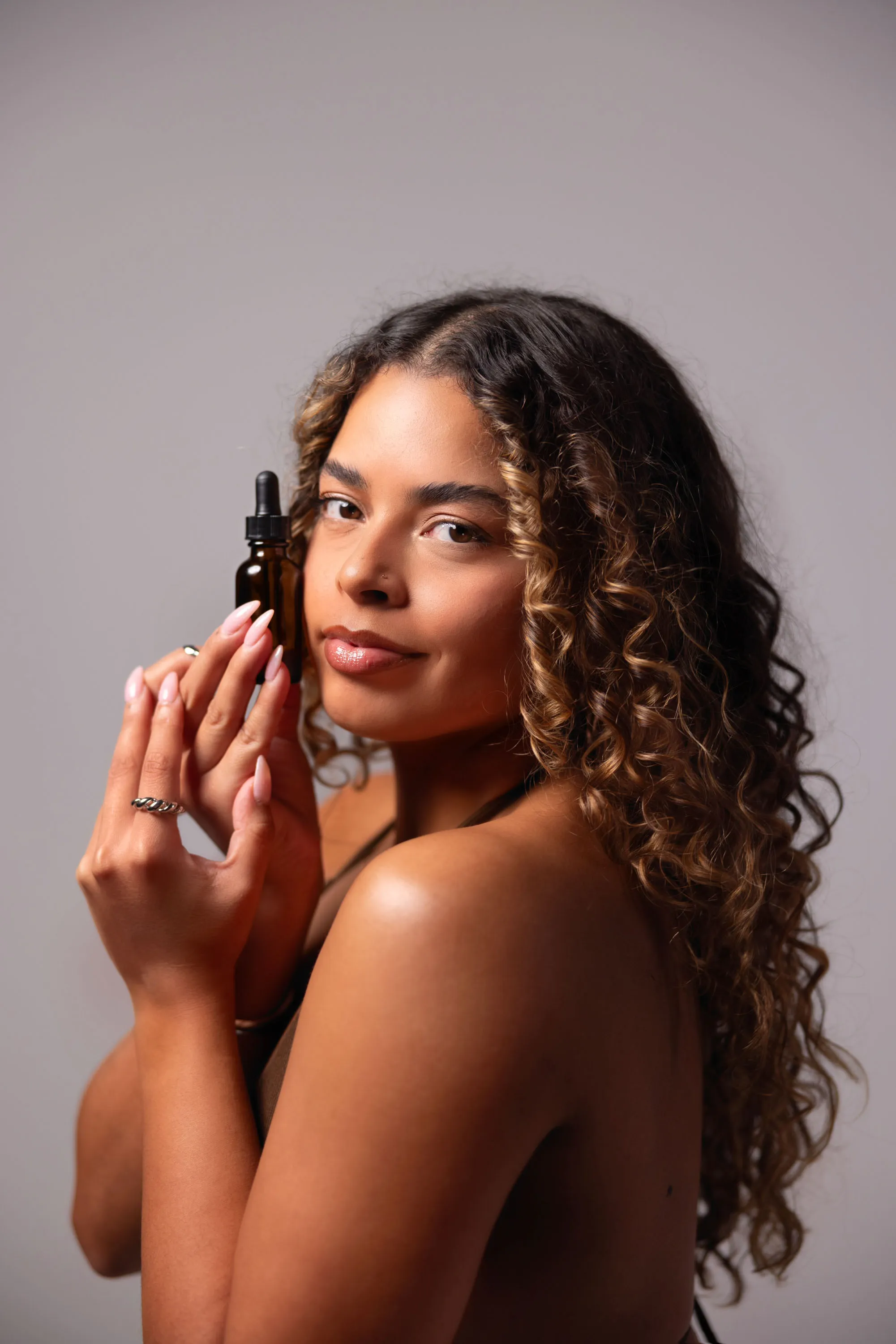 skin-soothing ingredients like aloe vera, cucumber, and argan oil skin-soothing ingredients like aloe vera, cucumber, and argan oil