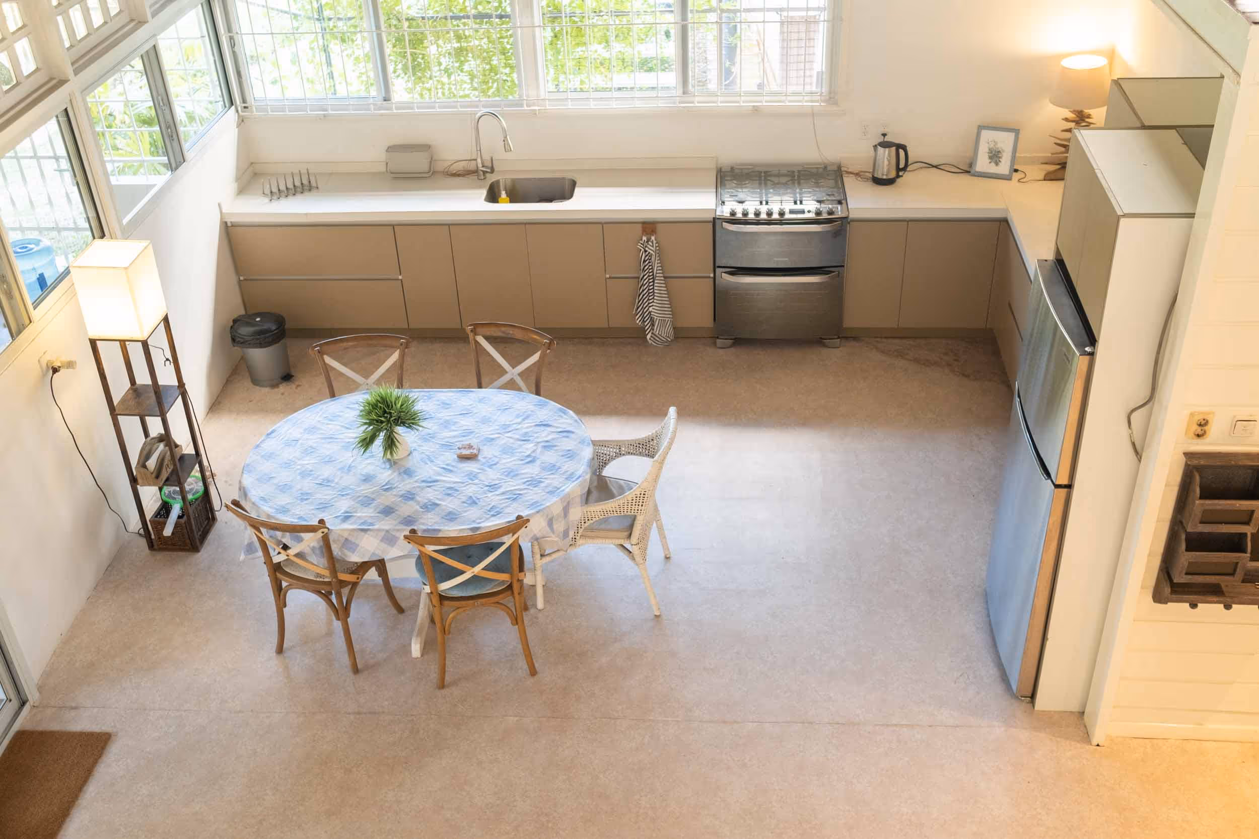 Albergastraat living room